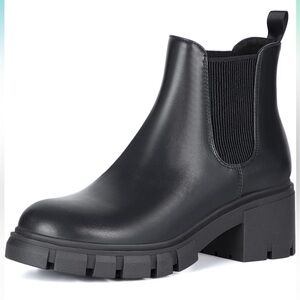 Athlefit Chelsea boots black size 6.5 worn once